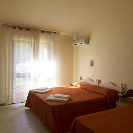 Agriturismo Sa Rocca Iglesias Pokoj fotografie